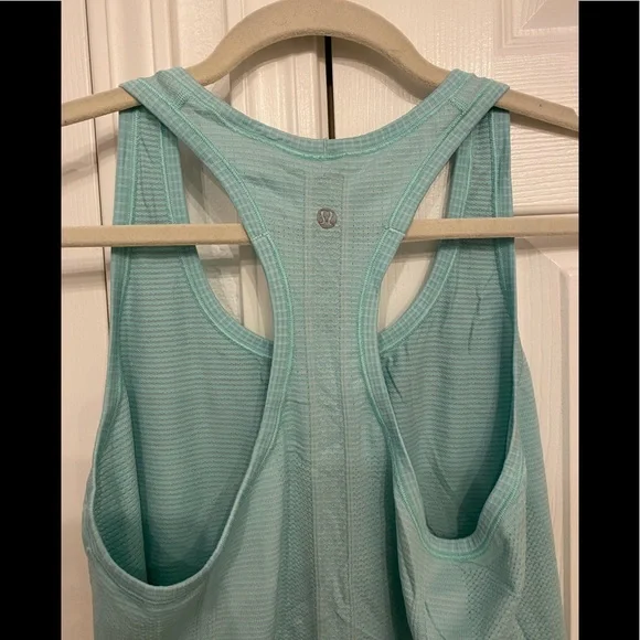 LULULEMON Run Swiftly Tech Racerback in Mint Sz 10 - Picture 4 of 5